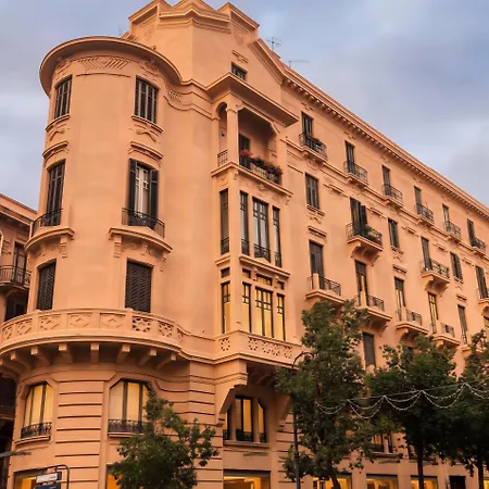 Maisonnouveau לינה וארוחת בוקר 4*