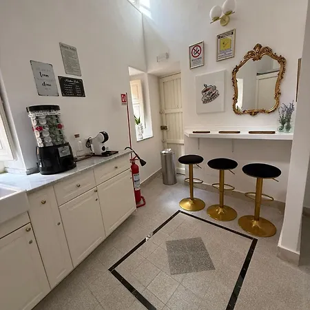 Maisonnouveau Bed & Breakfast